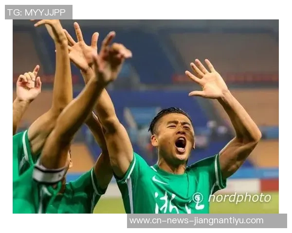 魏翊东澄清与谢晖合照真相反驳其执教国安传闻完全不实 魏翊东澄清与谢晖合照真相反驳其执教国安传闻完全不实