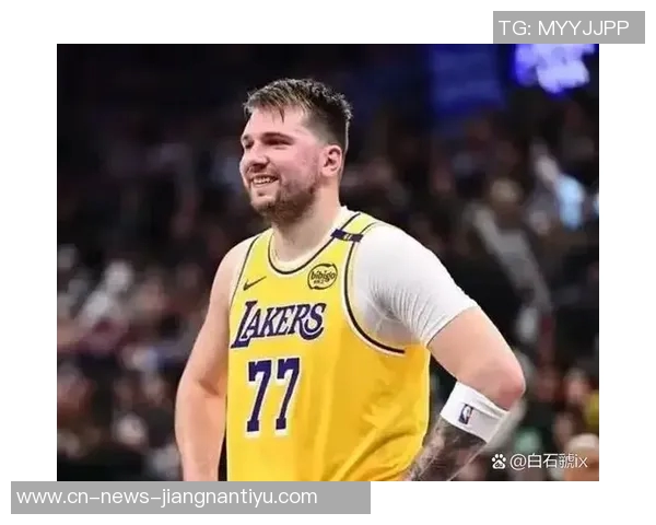 拉拉维亚谈与东契奇搭档感受：他让我在比赛中更加轻松自如