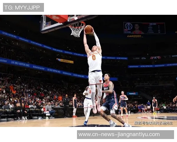兰德尔表现出色17投10中贡献23分10篮板4助攻带领球队取得胜利
