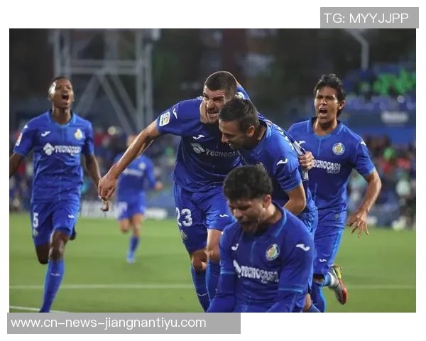 赫塔费球员意外乌龙助攻马竞借机抢先取得领先优势